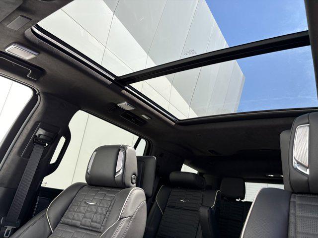 2025 Cadillac Escalade Premium Luxury Platinum