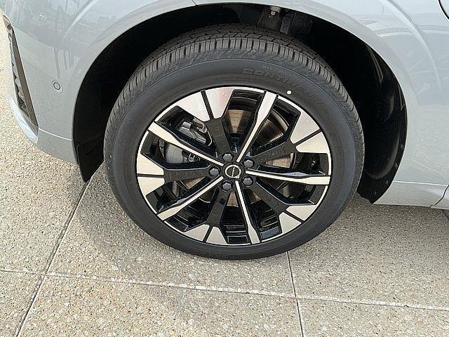 2026 Volvo XC60 Plug-In Hybrid Plus, T8 AWD Electric/Gasoline, Dark