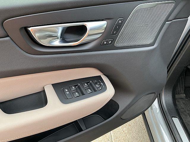 2026 Volvo XC60 Plug-In Hybrid Plus, T8 AWD Electric/Gasoline, Dark