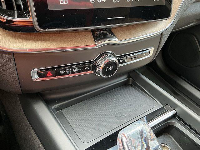 2026 Volvo XC60 Plug-In Hybrid Plus, T8 AWD Electric/Gasoline, Dark