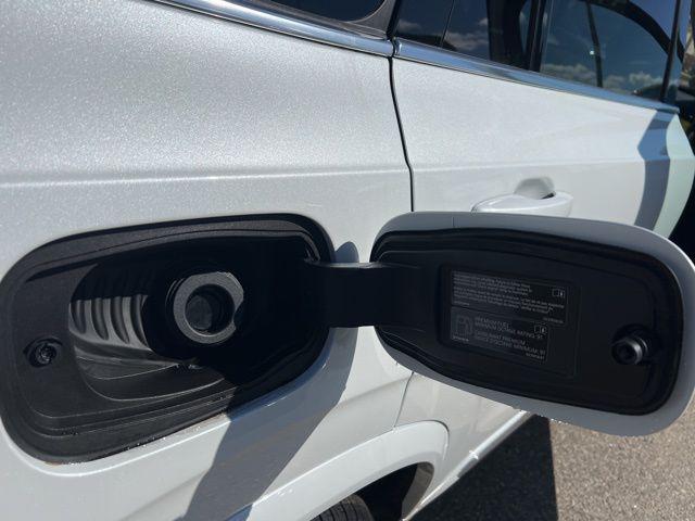 2026 Volvo XC90 Core, B5 AWD Gas (mild hybrid), Gasoline, Bright, 7 Seats