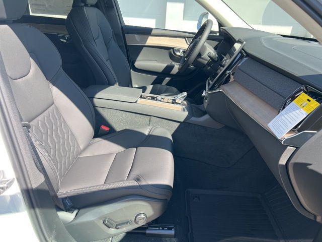 2026 Volvo XC90 Core, B5 AWD Gas (mild hybrid), Gasoline, Bright, 7 Seats