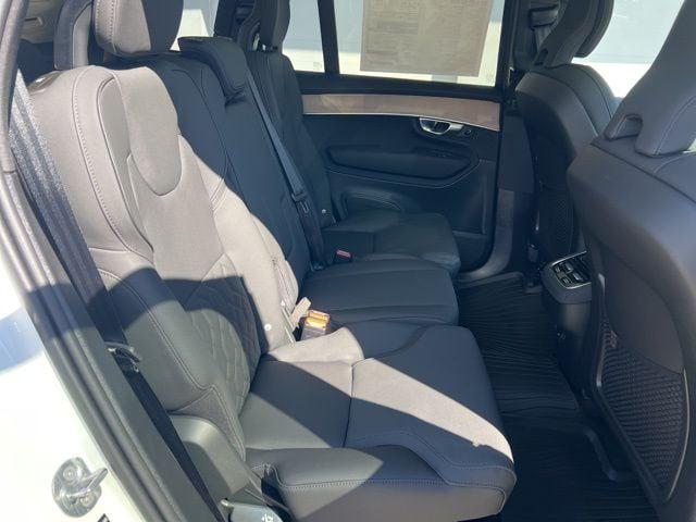2026 Volvo XC90 Core, B5 AWD Gas (mild hybrid), Gasoline, Bright, 7 Seats