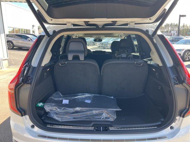 2026 Volvo XC90 Core, B5 AWD Gas (mild hybrid), Gasoline, Bright, 7 Seats