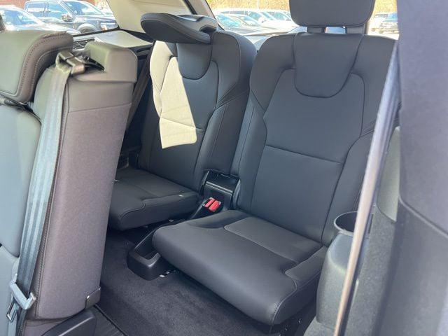 2026 Volvo XC90 Core, B5 AWD Gas (mild hybrid), Gasoline, Bright, 7 Seats