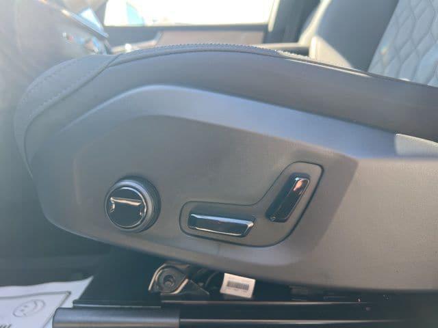 2026 Volvo XC90 Core, B5 AWD Gas (mild hybrid), Gasoline, Bright, 7 Seats