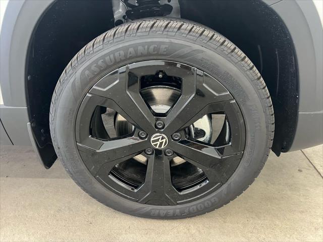 2026 Volkswagen Taos SEL