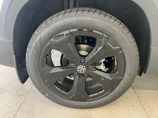 2026 Volkswagen Taos SEL