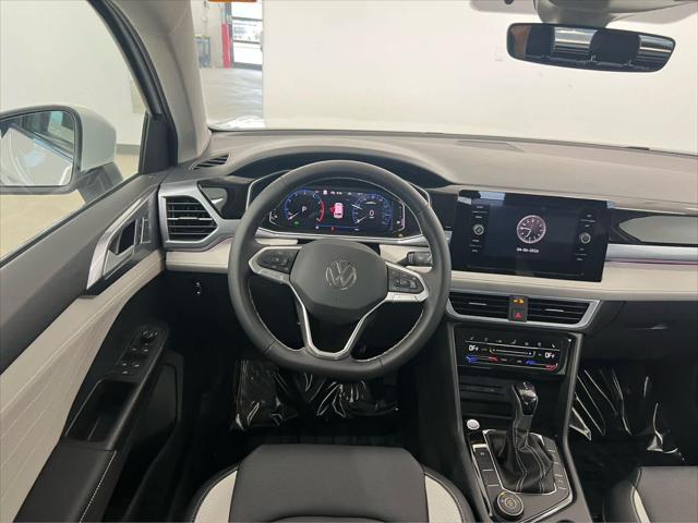 2026 Volkswagen Taos SEL