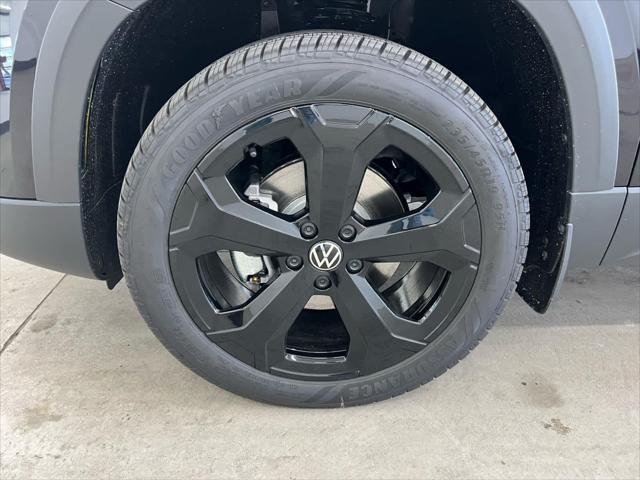 2026 Volkswagen Taos SEL