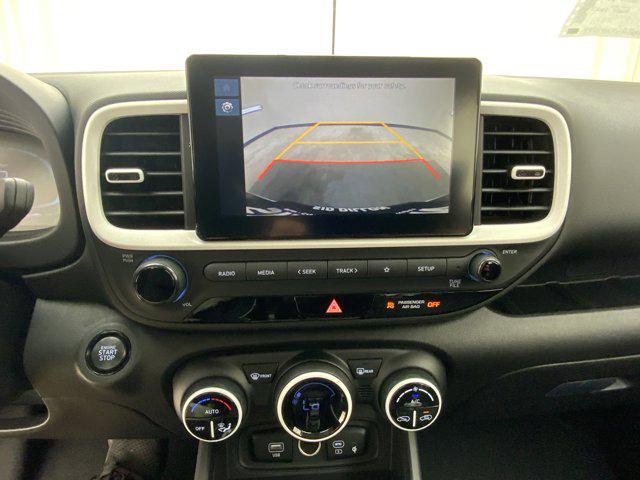 2026 Hyundai Venue SEL w/Two-Tone Roof