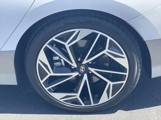 2025 Hyundai IONIQ 6 SEL