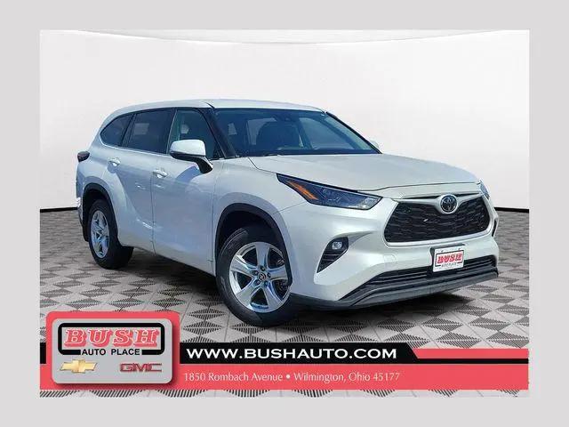 2024 Toyota Highlander LE for sale near Wilmington, OH