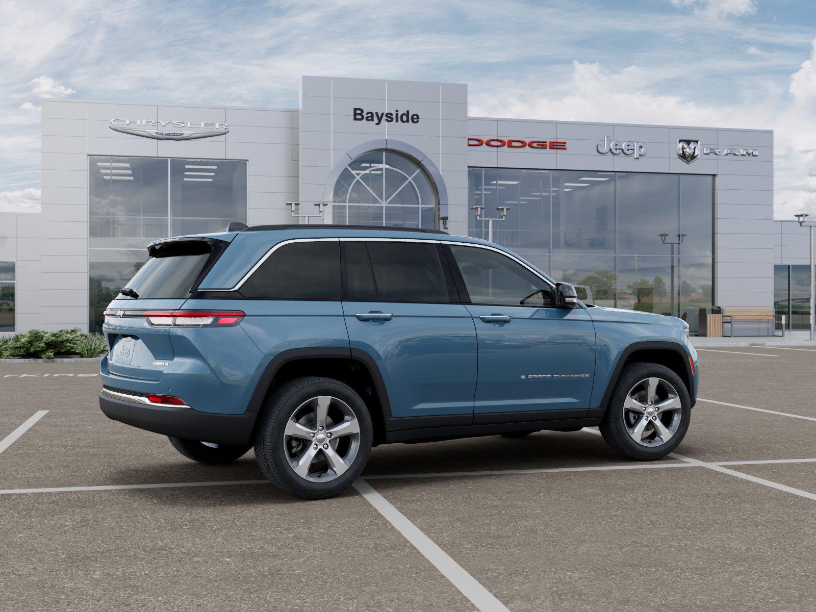 View vehicle photo 4