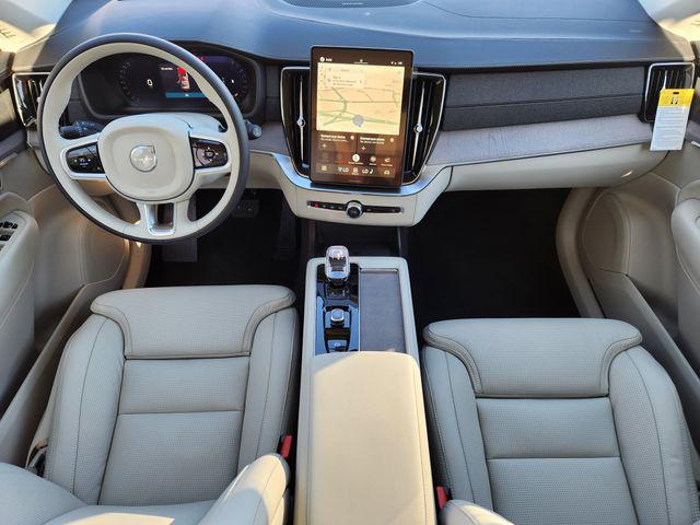 2026 Volvo XC90 Ultra, B6 AWD Gas (mild hybrid), Gasoline, Bright, 7 Seats