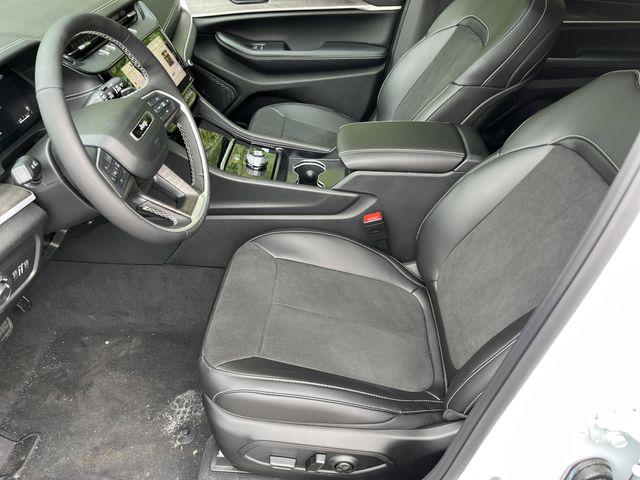 2026 Jeep Grand Cherokee L Altitude 4x2