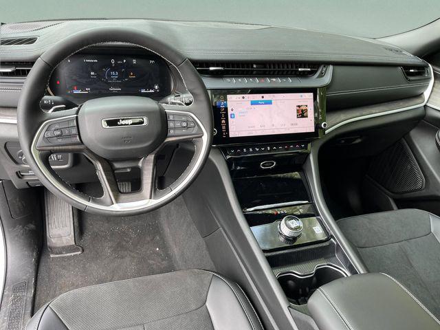 2026 Jeep Grand Cherokee L Altitude 4x2
