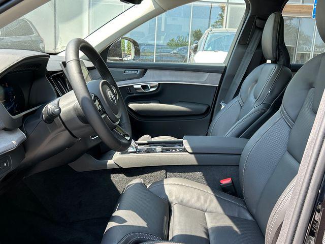 2026 Volvo XC90 Plug-In Hybrid Ultra, T8 AWD, Electric/Gasoline, Bright, 7 Seats