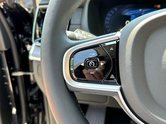 2026 Volvo XC90 Plug-In Hybrid Ultra, T8 AWD, Electric/Gasoline, Bright, 7 Seats