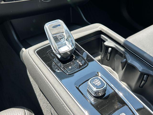 2026 Volvo XC90 Plug-In Hybrid Ultra, T8 AWD, Electric/Gasoline, Bright, 7 Seats