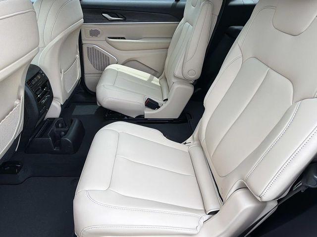 2026 Jeep Grand Cherokee Limited 4x2