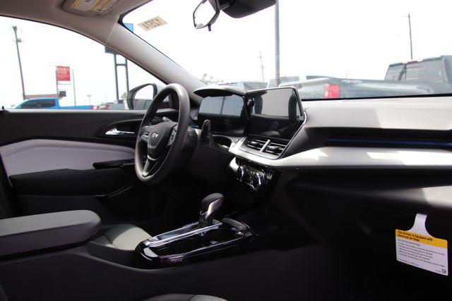 2026 Chevrolet Trax FWD LT