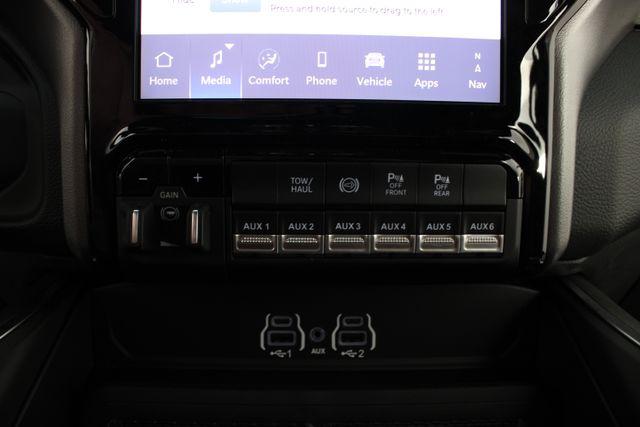 2026 Ram 3500 Big Horn Crew Cab 4x4 6'4" Box