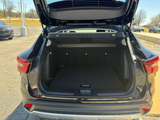 2026 Chevrolet Trax FWD LT
