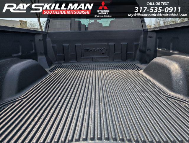 2022 Chevrolet Silverado 1500 4WD Double Cab Standard Bed RST