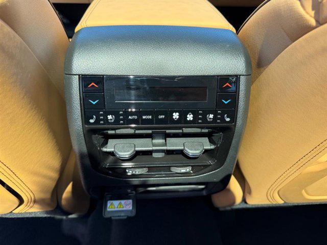 2026 Jeep Grand Cherokee Summit 4x4