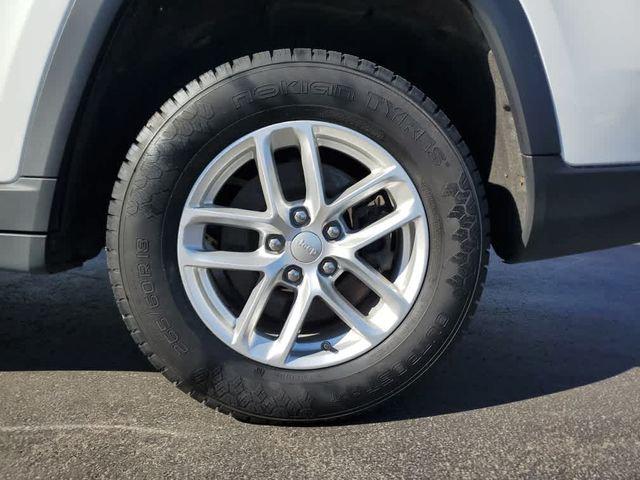 2023 Jeep Grand Cherokee L Laredo 4x4