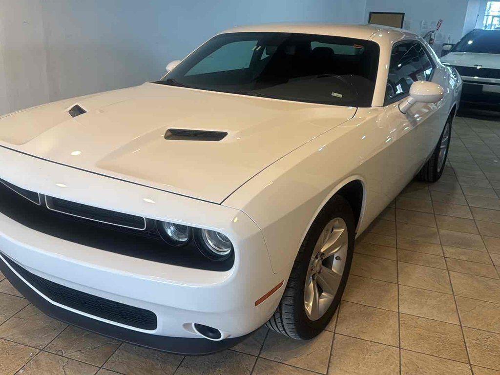 2023 Dodge Challenger SXT RWD