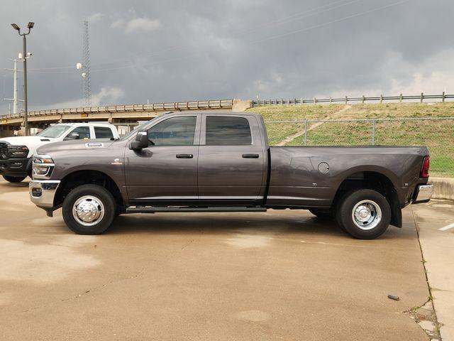2026 RAM Ram 3500 RAM 3500 TRADESMAN CREW CAB 4X4 8 BOX