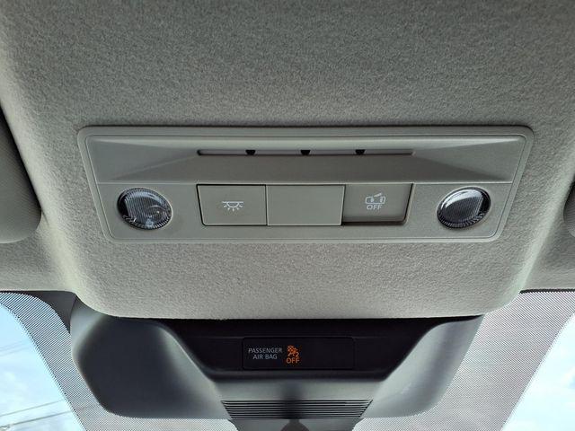 2025 Nissan Kicks SV FWD