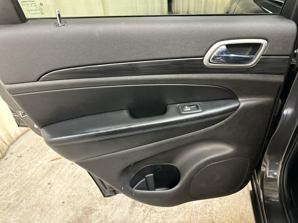 2020 Jeep Grand Cherokee Altitude - Photo 6