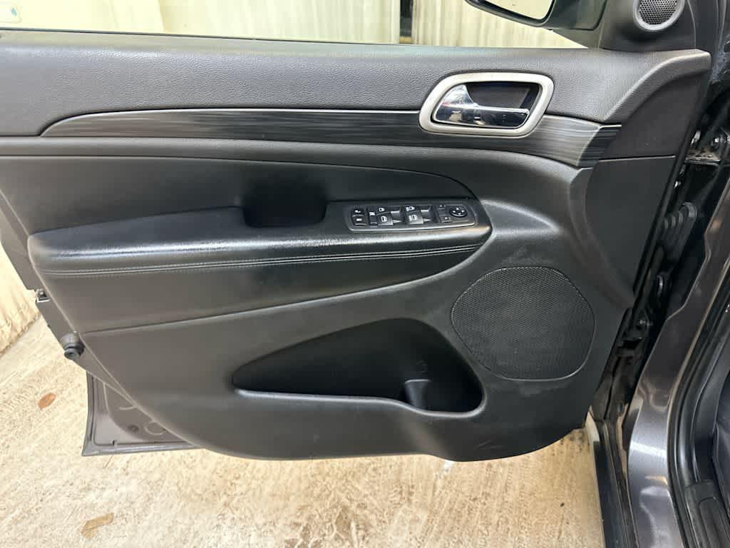 2020 Jeep Grand Cherokee Altitude - Photo 27