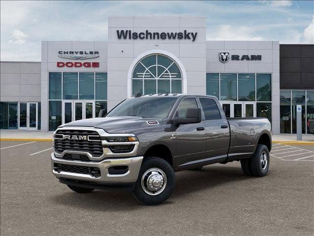 2026 RAM Ram 3500 RAM 3500 TRADESMAN CREW CAB 4X4 8 BOX