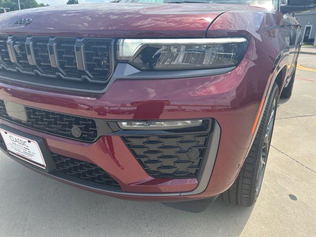 2026 Jeep Grand Cherokee Summit 4x4
