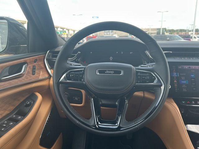 2026 Jeep Grand Cherokee Summit 4x4