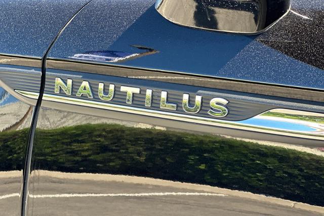 2023 Lincoln Nautilus Standard