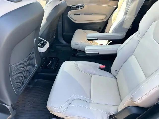 2026 Volvo XC90 Ultra, B6 AWD Gas (mild hybrid), Gasoline, Bright, 6 Seats