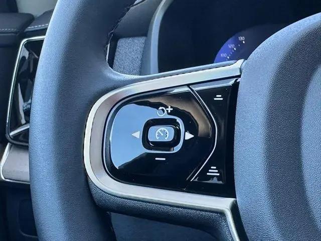 2026 Volvo XC90 Core, B5 AWD Gas (mild hybrid), Gasoline, Bright, 7 Seats