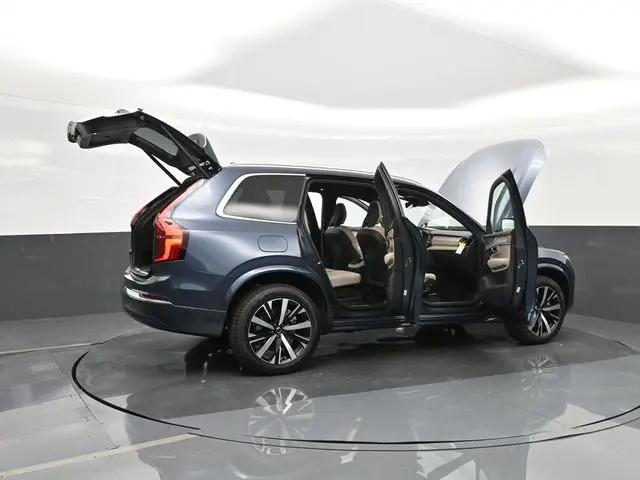 2026 Volvo XC90 Core, B6 AWD Gas (mild hybrid), Gasoline, Bright, 7 Seats