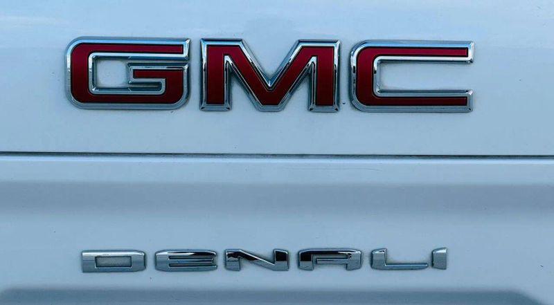 2021 GMC Sierra 1500 4WD Crew Cab Short Box Denali
