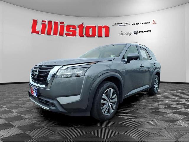 2023 Nissan Pathfinder SL 4WD