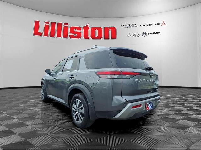 2023 Nissan Pathfinder SL 4WD