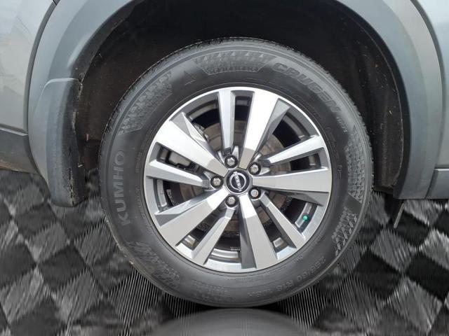 2023 Nissan Pathfinder SL 4WD