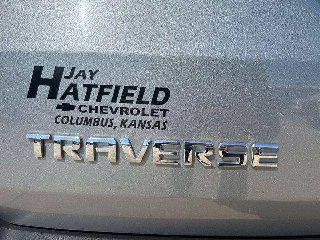 2023 Chevrolet Traverse FWD LT Cloth
