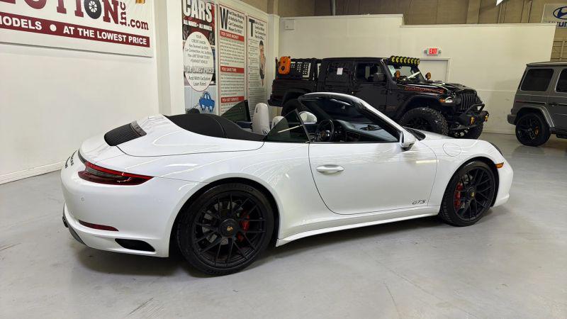 2017 Porsche 911 Carrera GTS