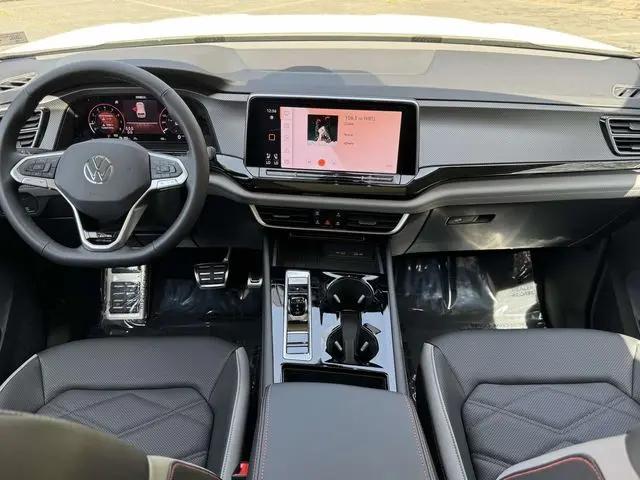 2026 Volkswagen Atlas Peak Edition